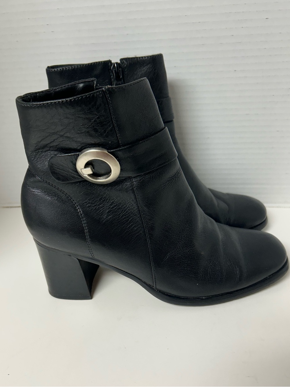 Trivica Black Genuine Leather Heeled Belted Ankle Boots Biker Core Gothic Sz 8.5